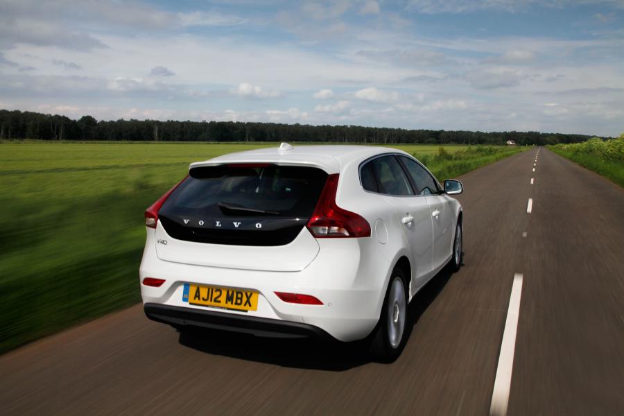  Volvo V40 2012 года  (фото 12 из 183)